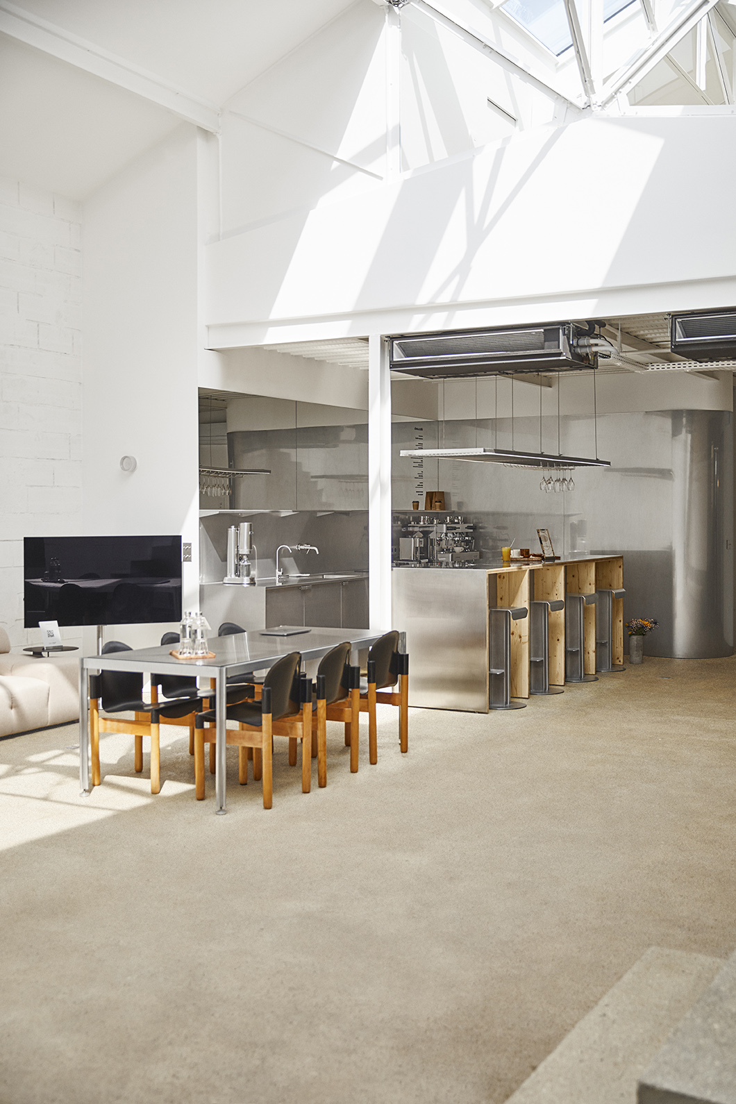 DVNA_STUDIO_img0133_v1