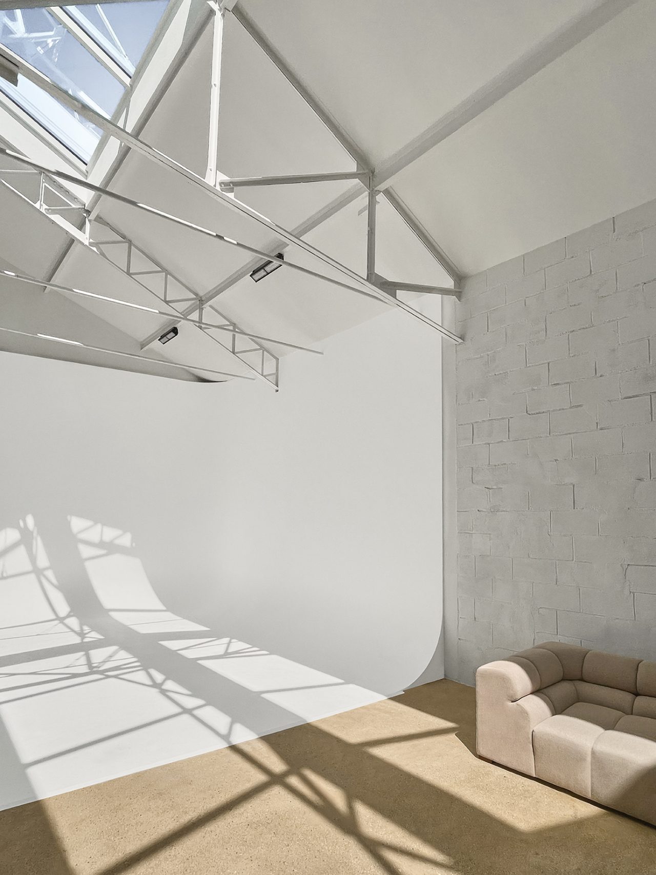 DVNA_STUDIO_img2747_v1